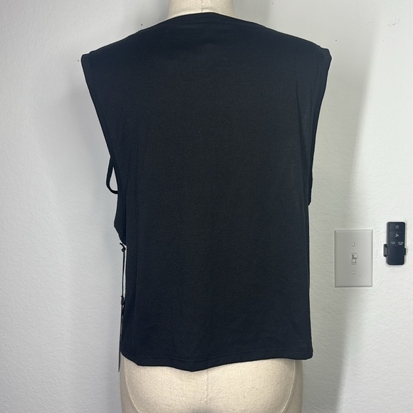 Wildfox SweaBlack Criss Cross Sides Boxy Muscle Tank Top Haley Crop size L - Picture 6 of 13